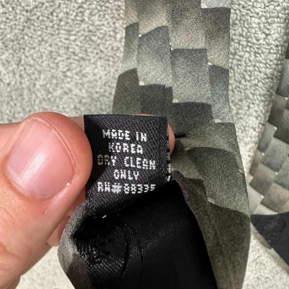 Grateful Dead 1996 Stepping Stones Silk Tie Grey Geometric Woven Fourteenth Set